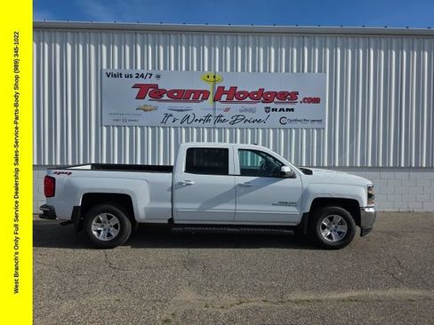 Used 2018 Chevrolet Silverado 1500 LT w/ True North Edition AWD/4WD image 1