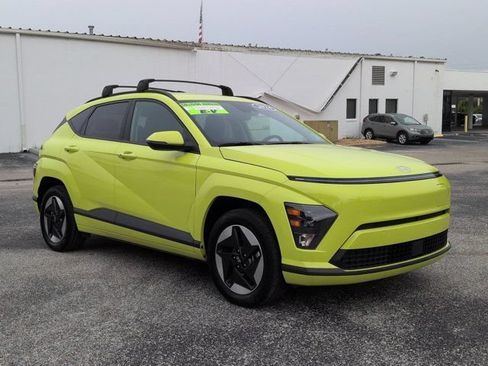 Used 2024 Hyundai Kona SEL FWD image 2
