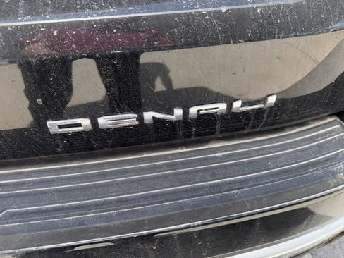 Used 2023 GMC Yukon Denali AWD/4WD image 19