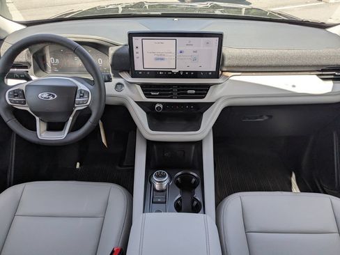 New 2026 Ford Explorer Active RWD image 14