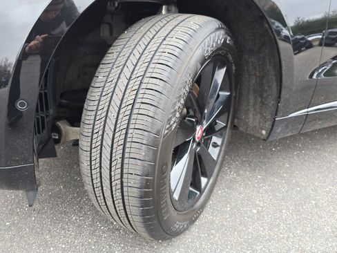 Used 2021 Jaguar F-PACE S image 33