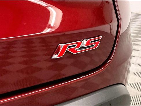 Used 2024 Chevrolet Trax RS w/ Sunroof Package FWD image 9