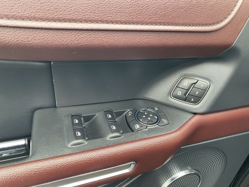 Used 2024 Ford Expedition Max Limited image 16