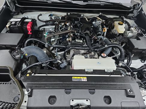 Used 2024 Toyota Tacoma SR AWD/4WD image 28