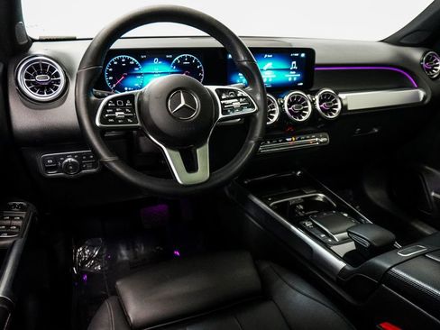 Used 2022 Mercedes-Benz GLB 250 4MATIC w/ Premium Package Lite image 14