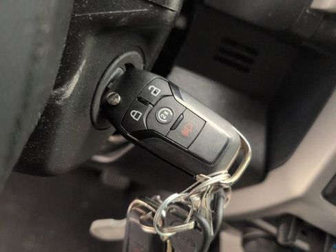 Certified 2021 Ford F250 Lariat w/ Chrome Package image 46