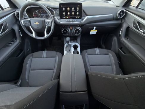 New 2026 Chevrolet Blazer LT w/ Convenience Package FWD image 9