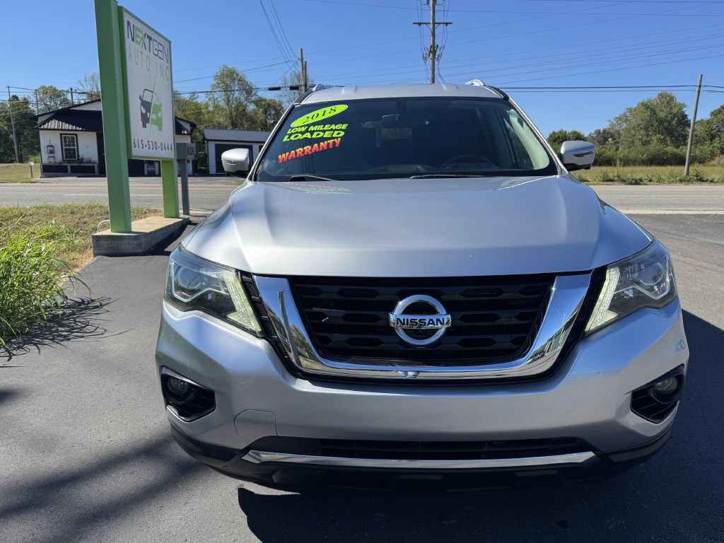 Used 2018 Nissan Pathfinder SL FWD image 2