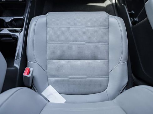 Used 2022 Honda CR-V EX-L image 29