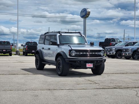 Used 2022 Ford Bronco Wildtrak AWD/4WD image 3
