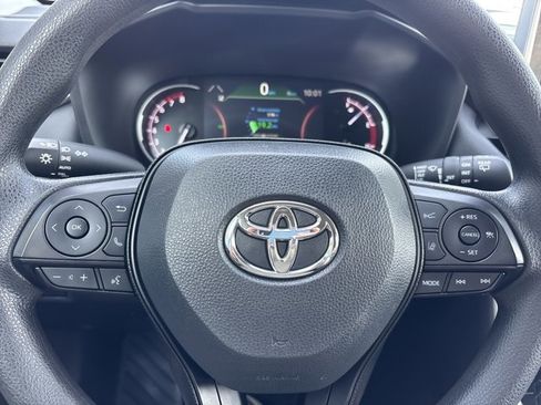 Used 2024 Toyota RAV4 XLE image 21