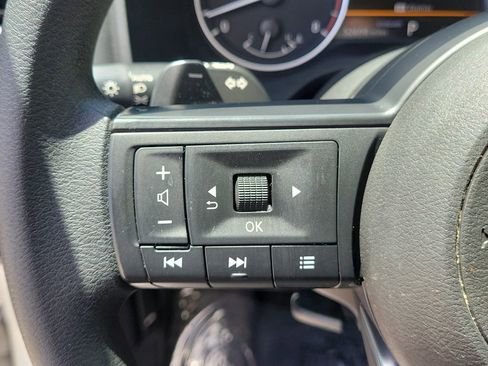 Used 2023 Nissan Rogue S FWD image 20