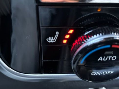 Certified 2022 Nissan Rogue SL w/ SL Premium Package image 19