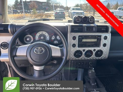 Used 2008 Toyota FJ Cruiser 4WD image 11
