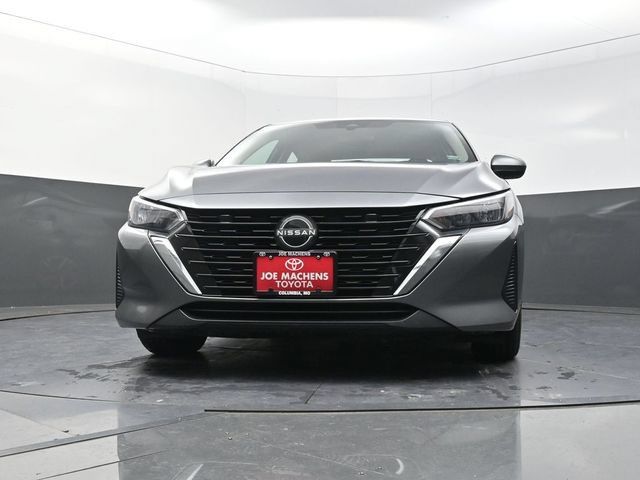 Used 2024 Nissan Sentra SV FWD image 32