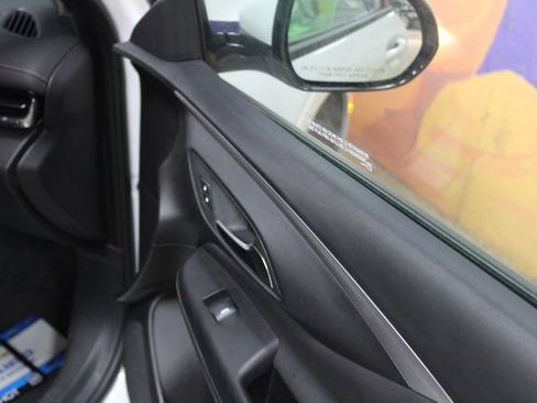 Used 2025 Buick Envista Avenir FWD image 11