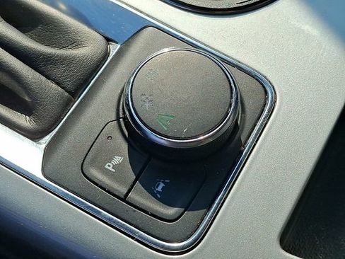 Used 2022 Chevrolet Blazer LT FWD image 25