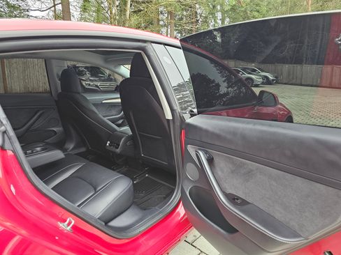 Used 2023 Tesla Model 3 Performance image 12