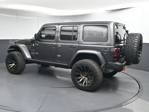 Used 2021 Jeep Wrangler Unlimited Sahara image 6