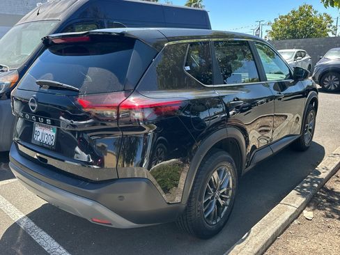 Certified 2023 Nissan Rogue S FWD image 5