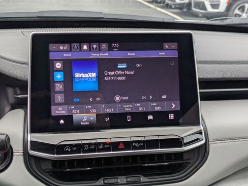 Certified 2024 Jeep Compass Limited image 20