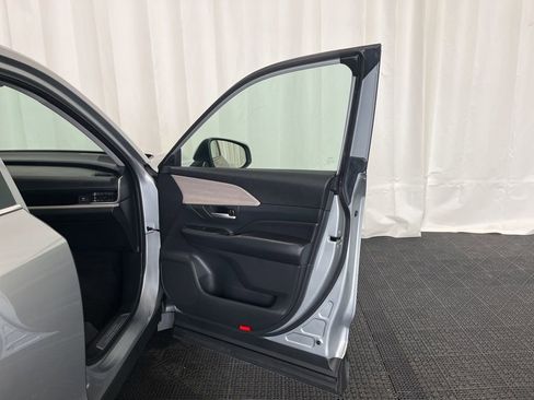 Used 2024 Toyota Grand Highlander Platinum image 20