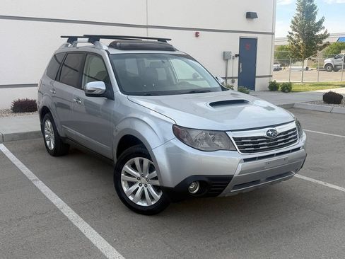 Used 2013 Subaru Forester 2.5XT Touring w/ Popular Pkg 2 AWD/4WD image 5