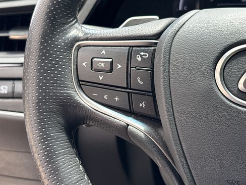 Used 2023 Lexus ES 350 F Sport w/ Accessory Package (Z1) FWD image 3