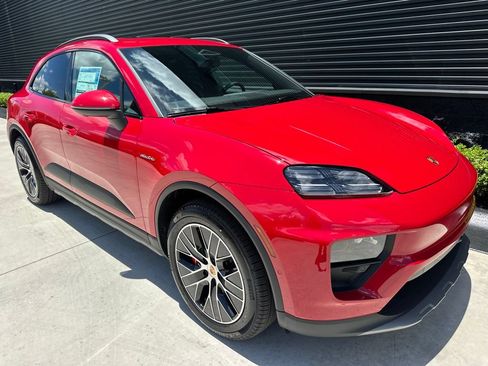 Used 2026 Porsche Macan 4S Electric AWD/4WD image 12