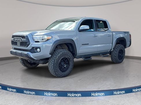 Used 2021 Toyota Tacoma TRD Off-Road AWD/4WD image 1