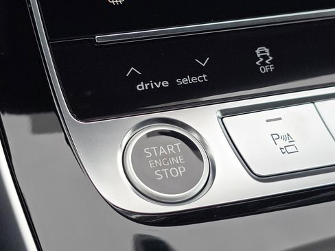 New 2026 Audi Q8 Premium Plus image 25