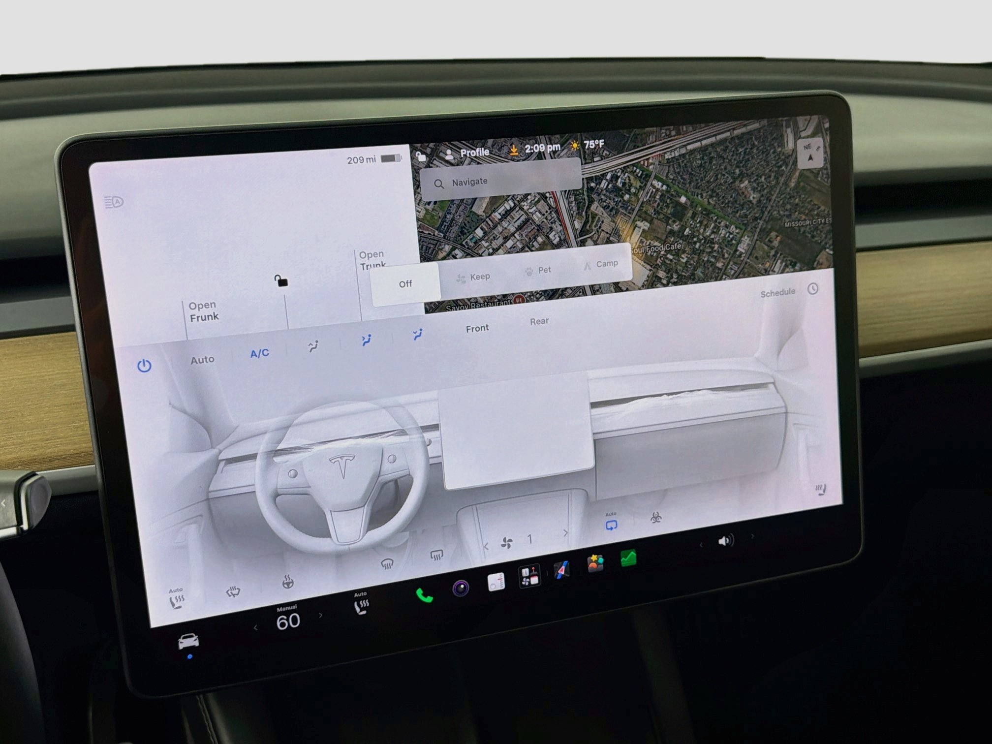 Used 2023 Tesla Model Y Long Range AWD/4WD image 23