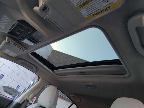 Used 2019 Subaru Crosstrek 2.0i Premium image 19