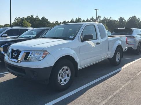 Used 2021 Nissan Frontier S RWD image 1