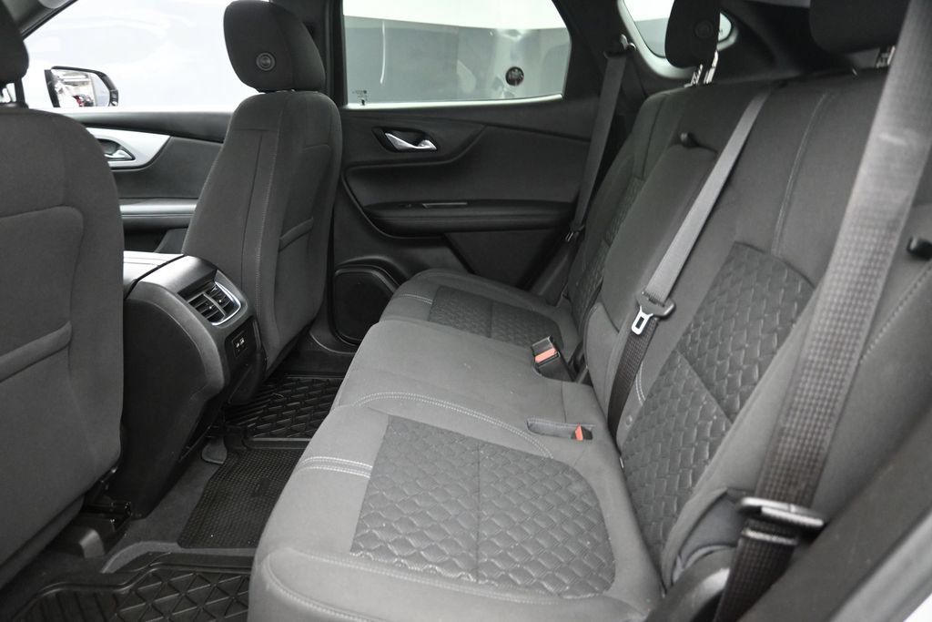 Used 2021 Chevrolet Blazer LT AWD/4WD image 12