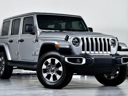 Used 2020 Jeep Wrangler Unlimited Sahara w/ LED Lighting Group image 2