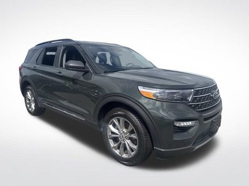 Certified 2023 Ford Explorer XLT w/ Equipment Group 202A AWD/4WD image 11