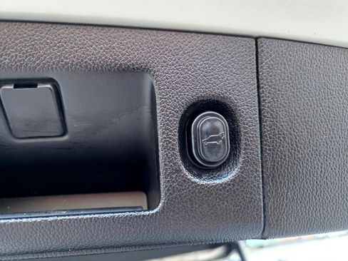 Used 2016 Chevrolet Tahoe LT image 15