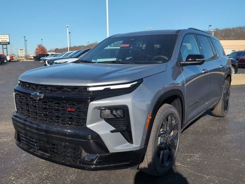 New 2026 Chevrolet Traverse RS image 3