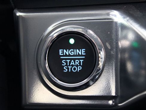 Used 2023 Ford F150 Lariat w/ FX4 Off-Road Package image 28