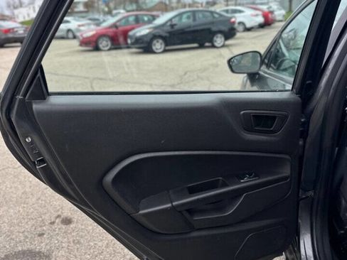 Used 2018 Ford Fiesta SE image 15