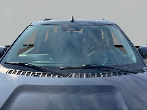 Used 2024 Ford Expedition Max XLT image 21