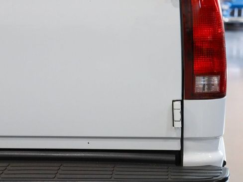 Used 1995 GMC Yukon 4WD 2-Door image 32