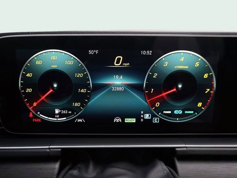 Used 2022 Mercedes-Benz GLS 450 4MATIC image 32