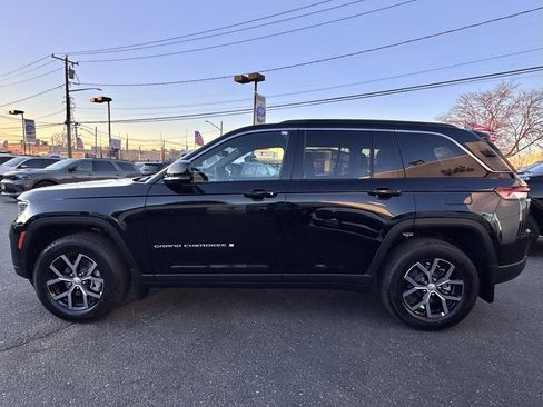 New 2025 Jeep Grand Cherokee Limited w/ MOPAR Finishing Package image 4