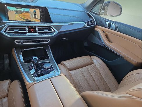 Used 2021 BMW X5 xDrive40i w/ Premium Package image 12