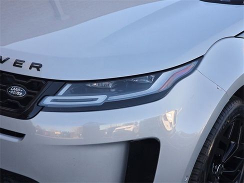 Used 2020 Land Rover Range Rover Evoque SE image 33
