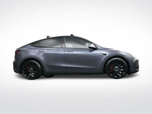 Used 2021 Tesla Model Y Performance image 31