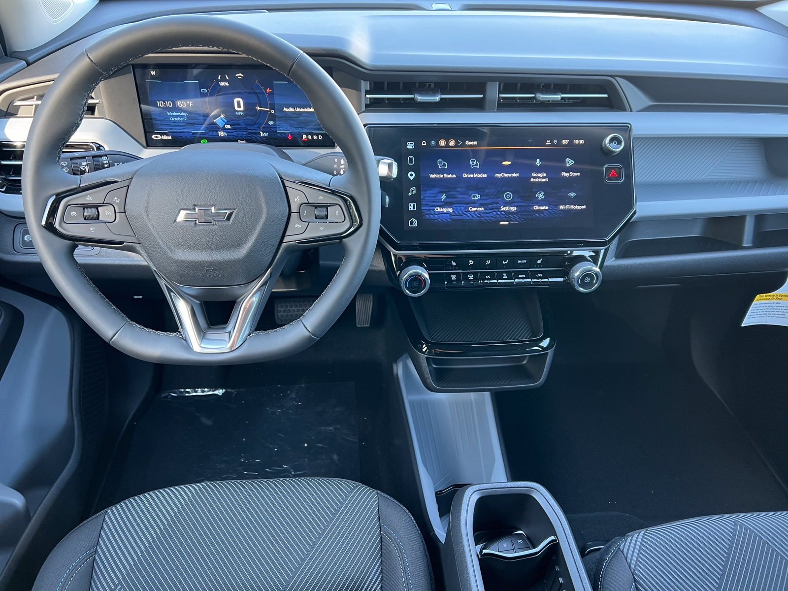 New 2027 Chevrolet Bolt LT w/ Comfort Package FWD image 2