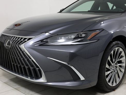 Used 2024 Lexus ES 350 Ultra Luxury w/ Accessory Package (Z2) image 49